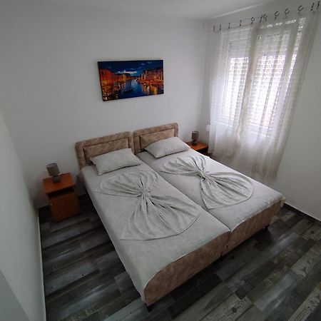 Apollon Home Apartments Bar Luaran gambar