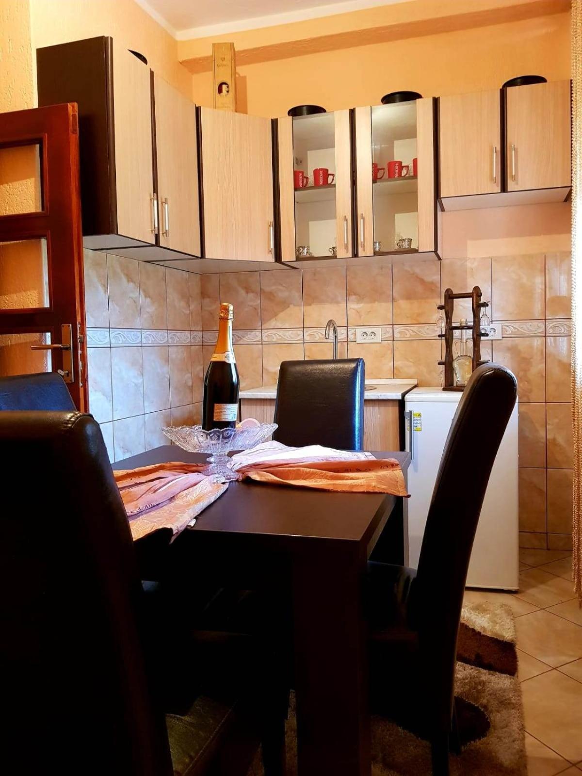 Apollon Home Apartments Bar Luaran gambar