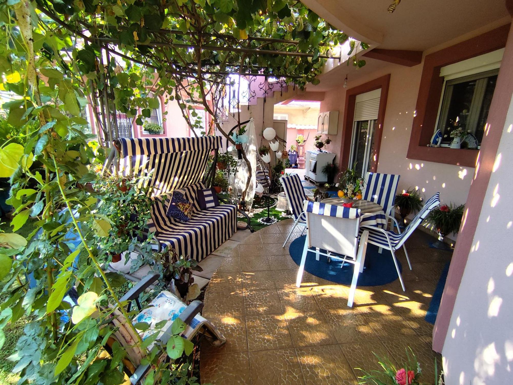 Apollon Home Apartments Bar Luaran gambar